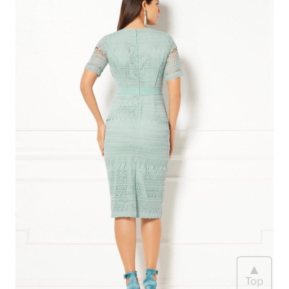 Light green Eva Mendes dress